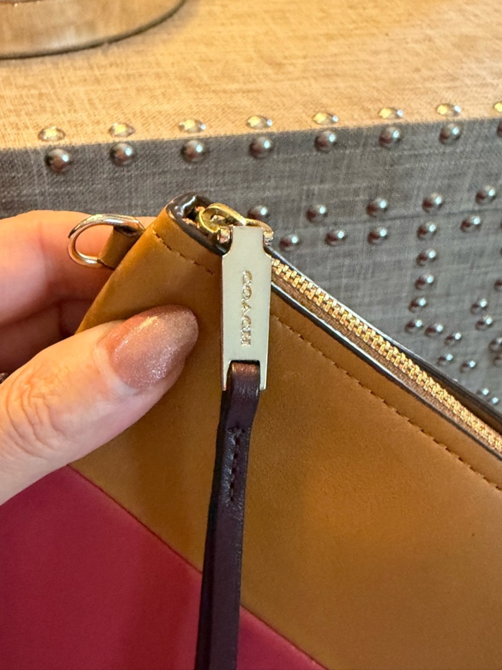 Coach Two-Tone Leather EUC Wristlet Pouch in Hot Pink and Tan - Picture 8 of 8